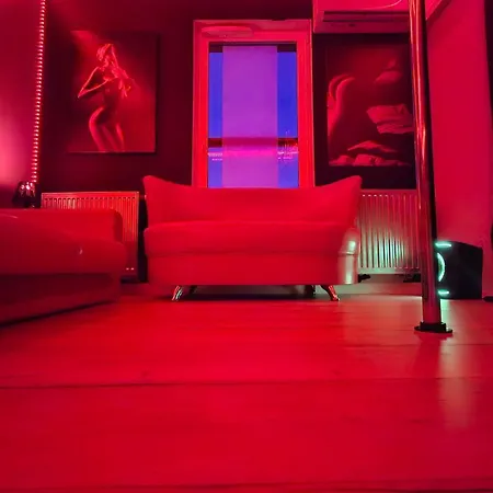 POLE DANCE Apartment Lalka Miłości Apartament *